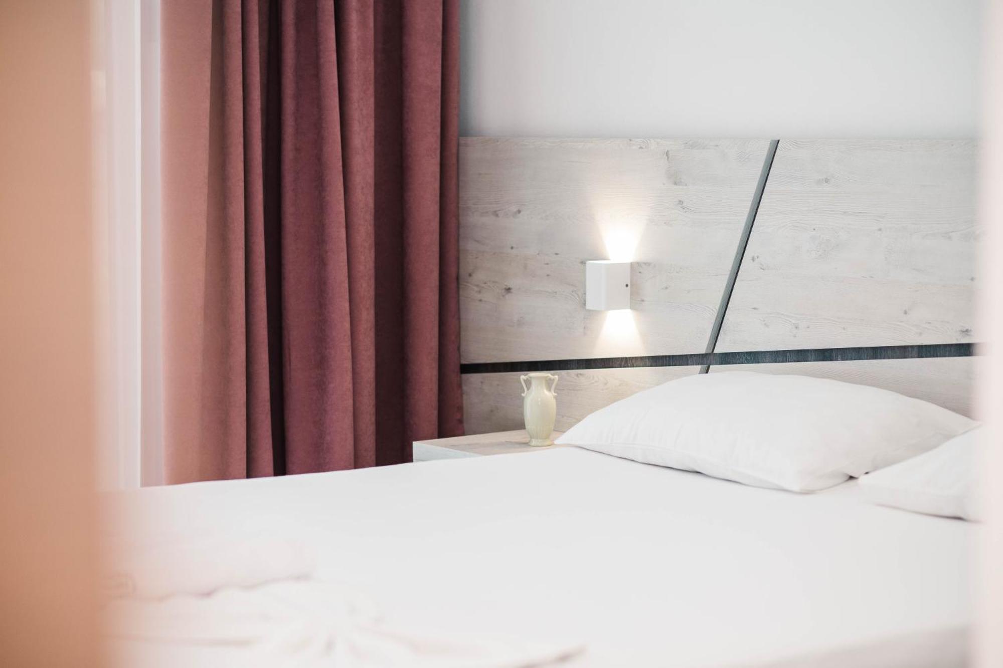 Apartments Antique Улцинь Экстерьер фото
